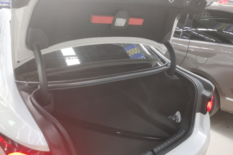 宝马5系 2020款 525Li M运动套装机舱底盘23