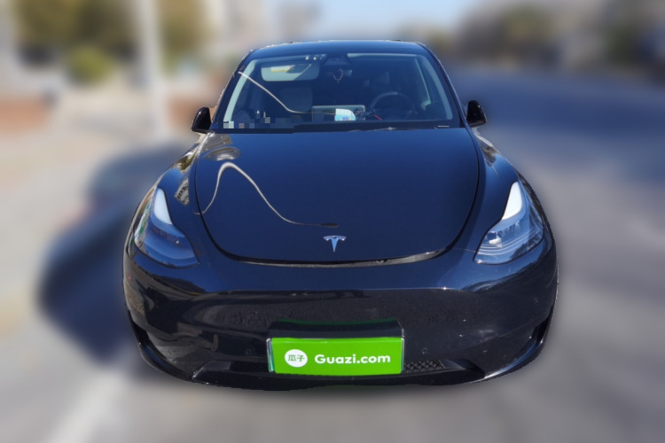 特斯拉 Model Y 2022款 后轮驱动版车身外观2