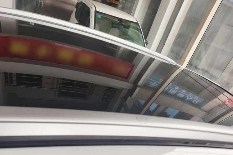 吉利汽车 帝豪GS 2016款 运动版 1.8L 手动领尚型车身外观57