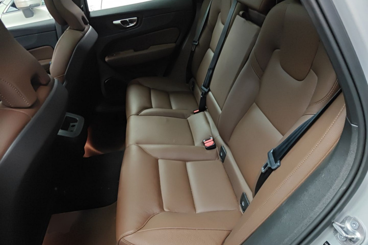 沃尔沃XC60 2025款 B5 四驱智远豪华版中控内饰21