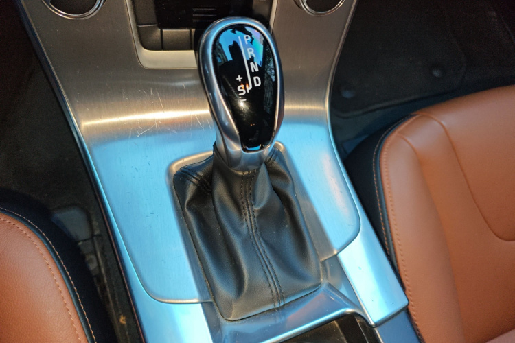 沃尔沃S60 2017款 S60L T3 智行版局部细节18