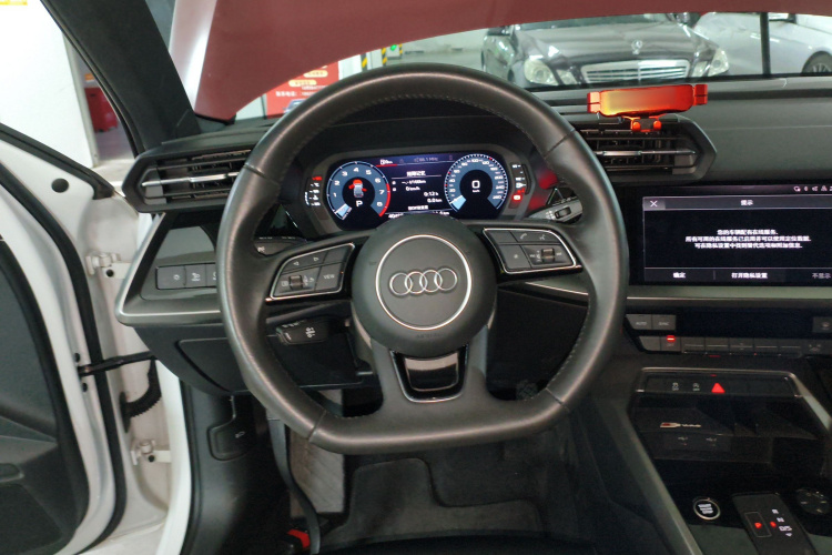 奥迪A3 2021款 Sportback 35 TFSI 进取运动型中控内饰13
