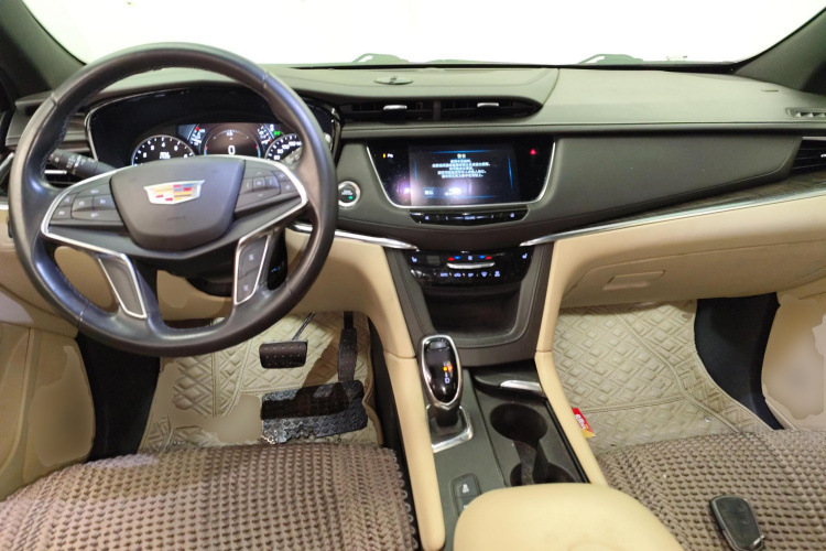 凯迪拉克XT5 2018款 25T 豪华型中控内饰12