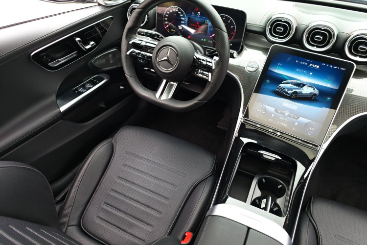 奔驰C级 2022款 C 260 L 运动版中控内饰7003