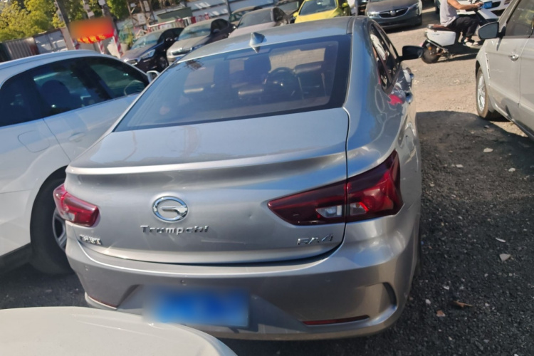 广汽传祺 传祺GA4 2018款 150N 手动豪华版车身外观6