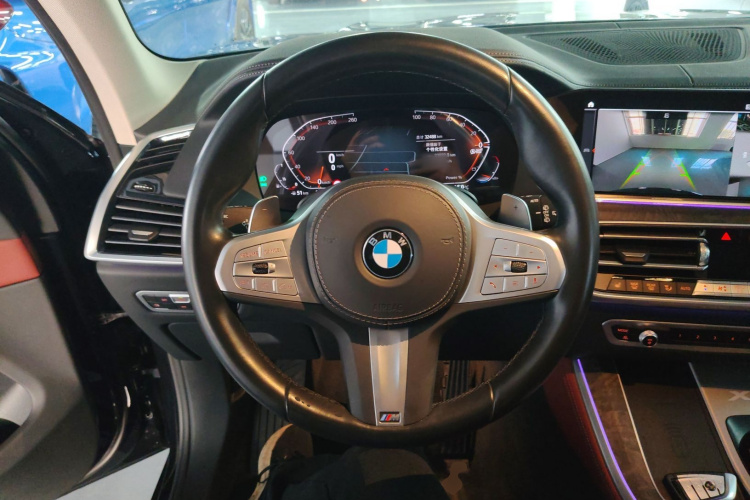 宝马X5 2022款 改款 xDrive 30Li 尊享型M运动套装中控内饰13
