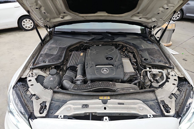 奔驰C级 2017款 改款 C 200 L 运动版局部细节24