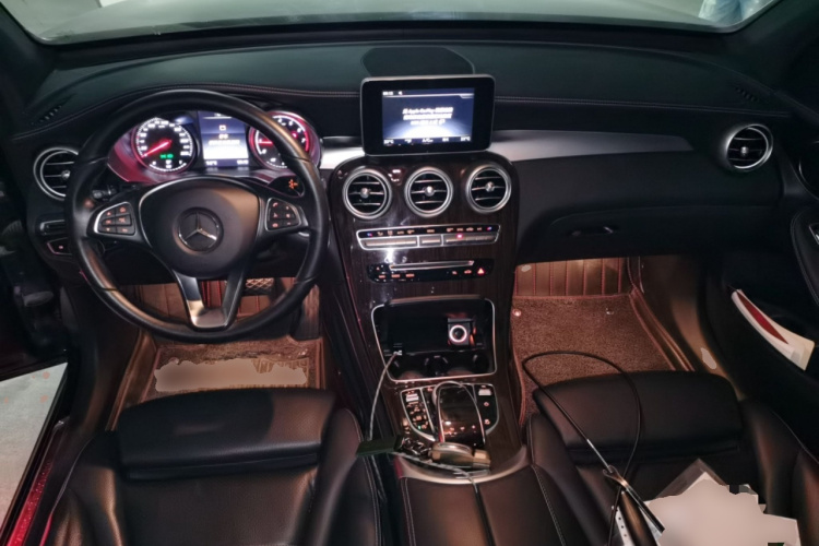 奔驰GLC 2018款 改款 GLC 260 4MATIC 动感型中控内饰12