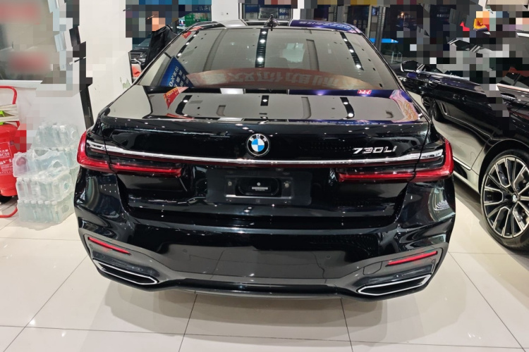 宝马7系 2019款 改款 730Li M运动套装车身外观6004