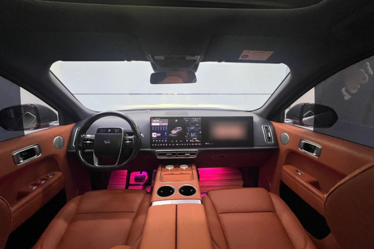 理想汽车 理想L9 2022款 Max中控内饰7007