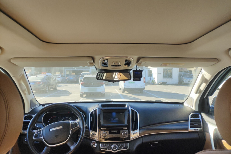 哈弗H9 2017款 2.0T 汽油四驱尊享型 5座中控内饰22