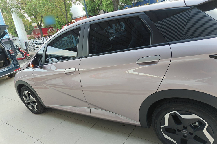 比亚迪 海豚 2021款 405km 时尚版车身外观6003