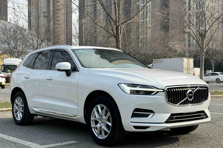沃尔沃XC60 2020款 T5 四驱智逸豪华版车身外观6002