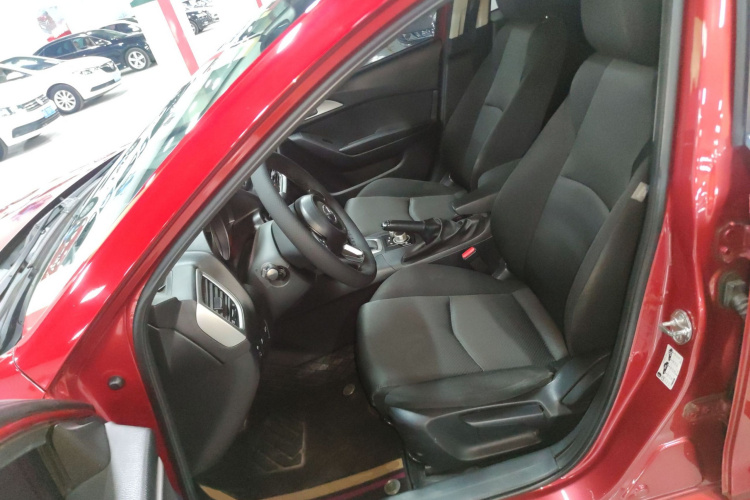 马自达3 昂克赛拉 2017款 三厢 1.5L 自动舒适型 国V中控内饰19