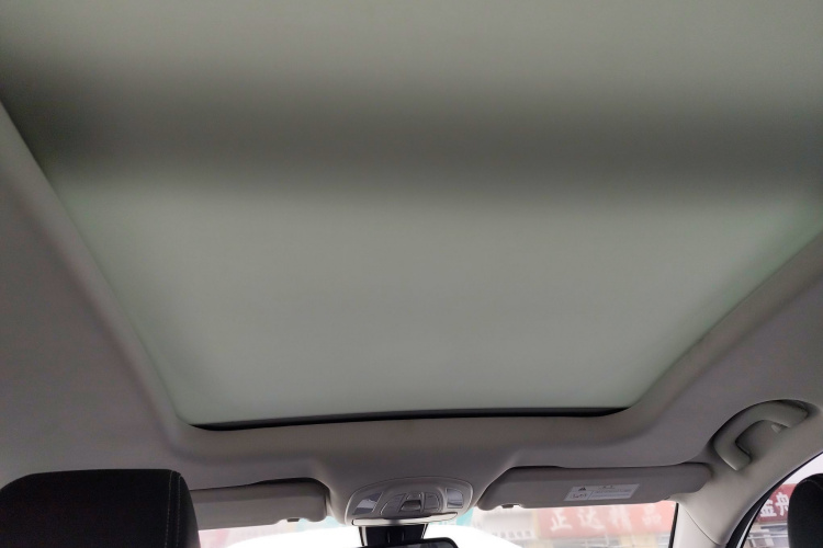 宝骏530 2021款 全球车周年纪念版 1.5T 手动尊贵型 6座中控内饰22