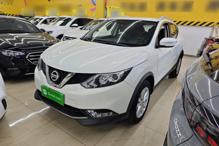 日产 逍客 2017款 2.0L CVT精英版 国V车身外观6003