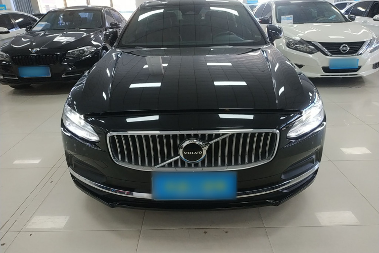 沃尔沃S90 2024款 B5 智远豪华版车身外观2