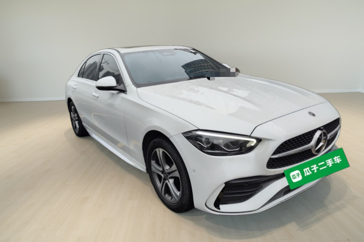 奔驰C级 2022款 C 200 L 运动版车身外观3