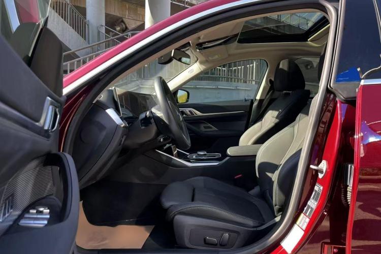 宝马i4 2023款 eDrive35局部细节19