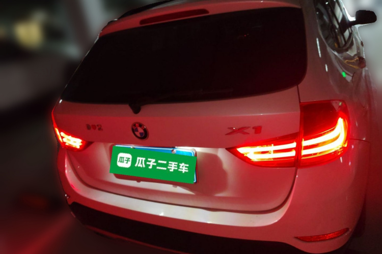 宝马X1 2015款 sDrive18i 时尚晋级版车身外观6