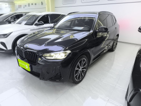 宝马X3 2022款 改款二 xDrive30i 领先型 M曜夜套装