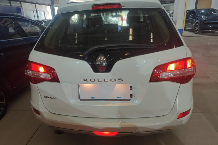 雷诺 科雷傲(进口) 2014款 改款 2.0L 两驱时尚版车身外观6