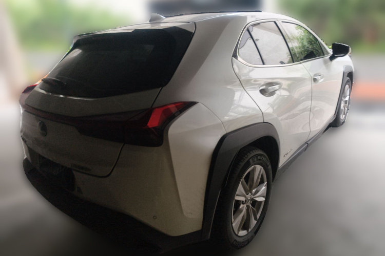 雷克萨斯UX 2020款 260h 探·酷版车身外观7