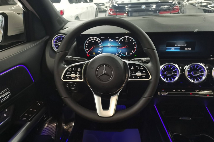 奔驰GLA 2023款 GLA 220局部细节13