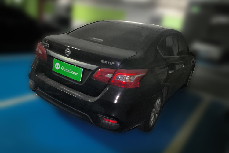 日产 轩逸 2024款 改款三 经典 1.6XE CVT舒适版车身外观7