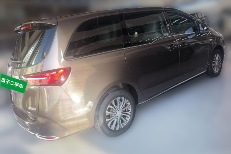 别克GL8 2023款 陆上公务舱 智享型车身外观7