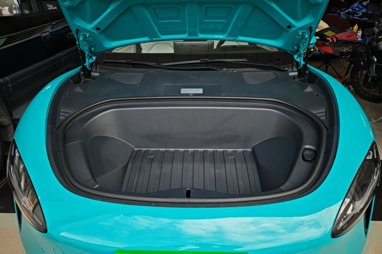 小米汽车 小米SU7 2024款 四驱超长续航高阶智驾Max版机舱底盘24