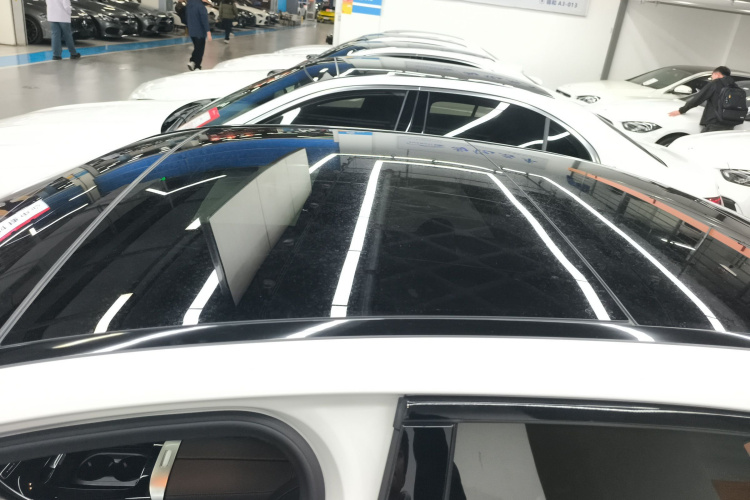 奔驰C级 2022款 C 260 L 皓夜运动版局部细节57