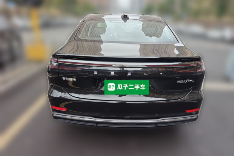 吉利银河 银河A7 2025款 EM-i 150km 星舰版车身外观6