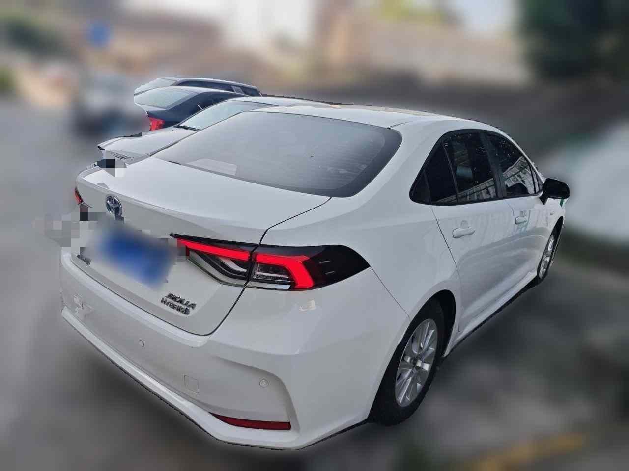 丰田 卡罗拉 2023款 1.8L 智能电混双擎 先锋版(5)