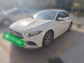 奔驰A级 2019款 改款 A 200 L 运动轿车