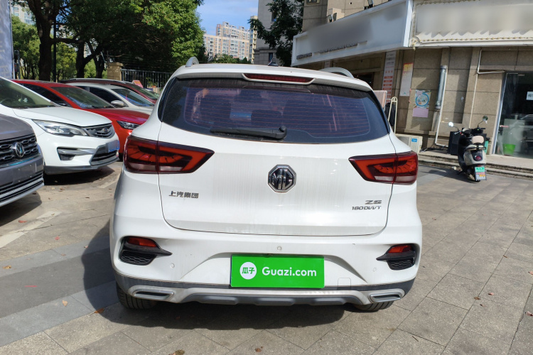 名爵ZS 2020款 180DVVT 自动Lite车身外观6