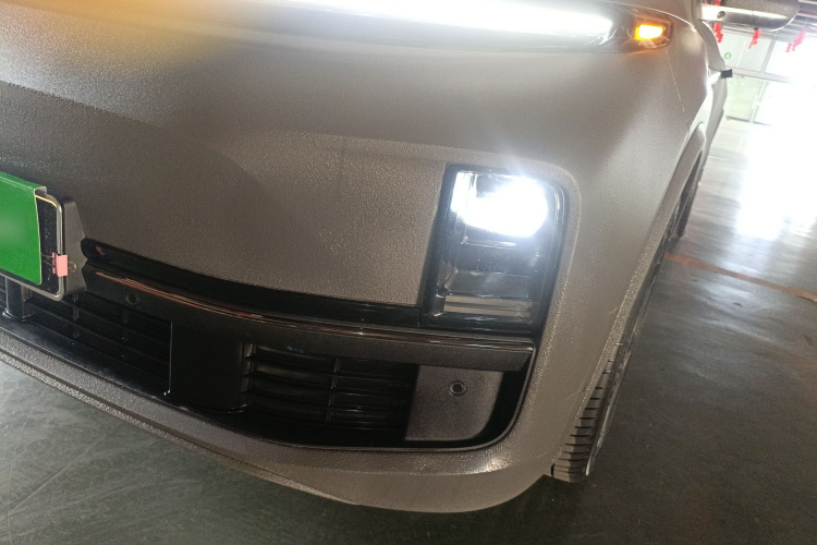 理想汽车 理想L9 2022款 Max局部细节36