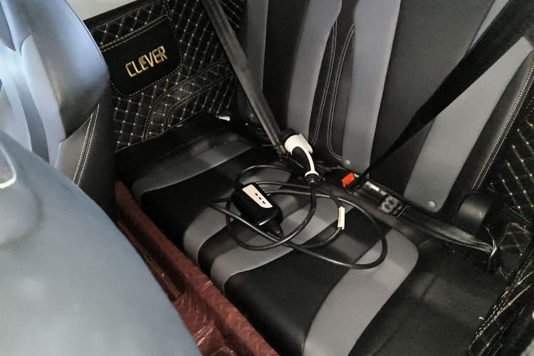 荣威 科莱威CLEVER 2022款 311km元气啵啵版中控内饰21