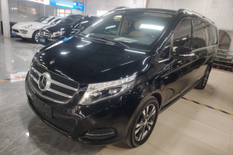 奔驰V级 2016款 V 260 L 尊贵加长版