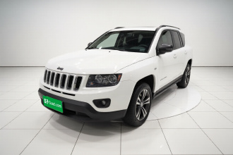 Jeep 指南者(进口) 2014款 2.4L 四驱运动版