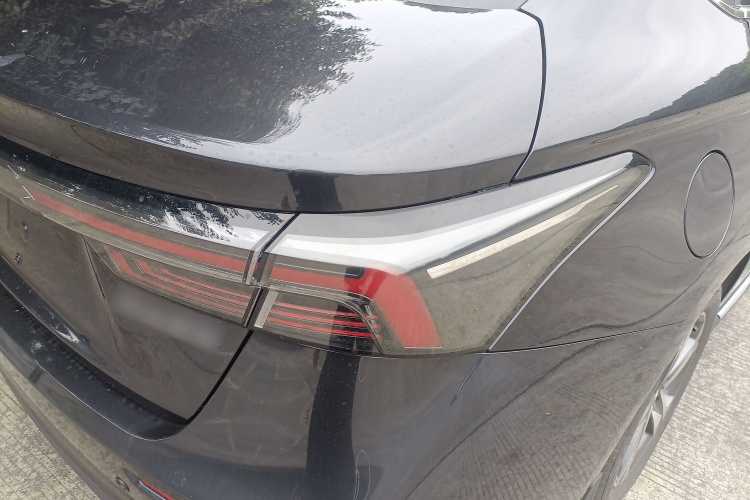 奇瑞 艾瑞泽5 PLUS 2021款 小AI 1.5T CVT享PLUS车身外观9