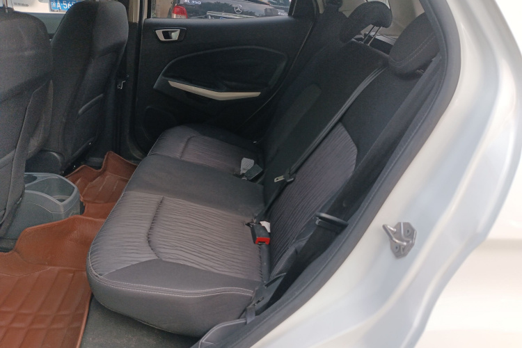 福特 翼搏 2013款 1.0L GTDi 手动尊贵型中控内饰21