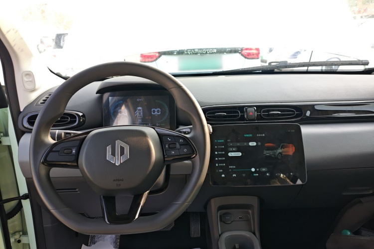 零跑汽车 零跑T03 2025款 310舒享版中控内饰12