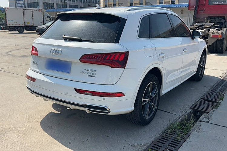 奥迪Q5L 2020款 40 TFSI 荣享时尚型车身外观6003