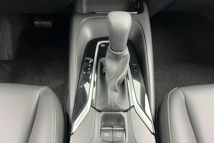 丰田 卡罗拉 2023款 1.8L 智能电混双擎 精英版局部细节18