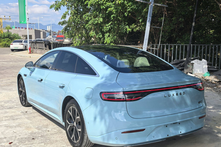 鸿蒙智行 智界S7 2025款 705km Pro车身外观6004