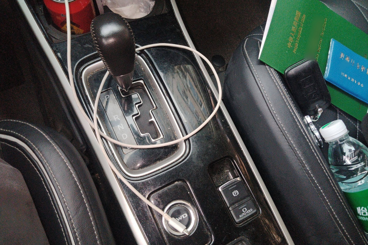 三菱 欧蓝德 2020款 2.4L 四驱致享版 7座局部细节18