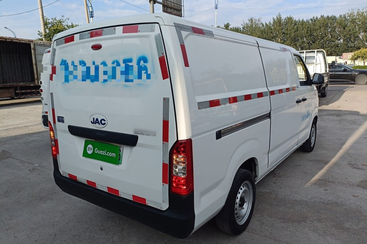 江汽集团 蓝猫 2023款 M1 中创新航 38.64kWh 精英版车身外观6005