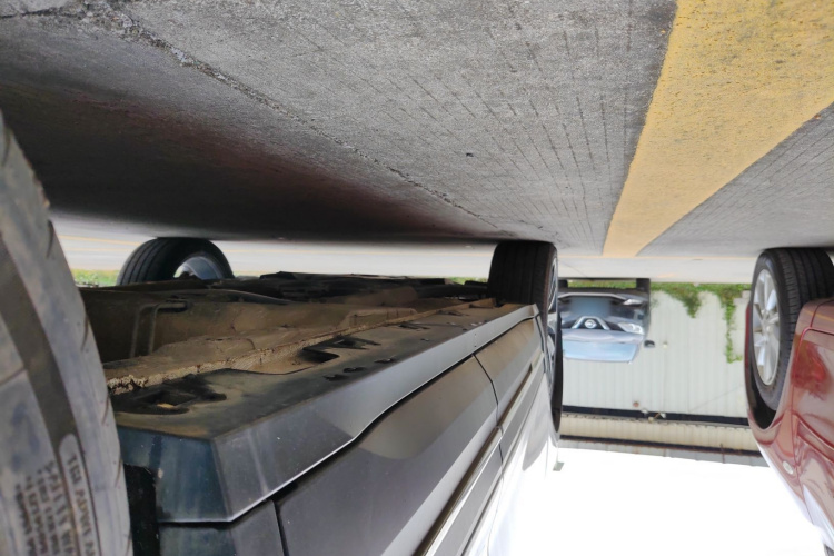 奔腾T77 2019款 230 TID 自动豪华型 国V局部细节9002