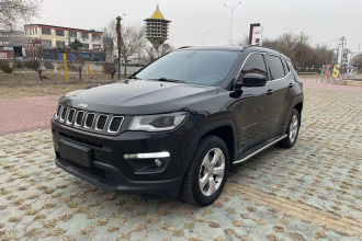 Jeep 指南者 2017款 200T 自动家享四驱版